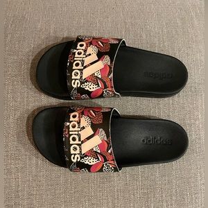 Adidas Adilette Comfort Slide Sandals Black / Multicolor size US women’s 8